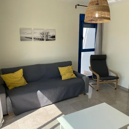 Appartement 4 Personas, Amplias Terrazas Y 2oo Mt De La Playa *