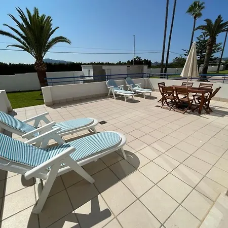 4 Personas, Amplias Terrazas Y 2oo Mt De La Playa Apartment Denia
