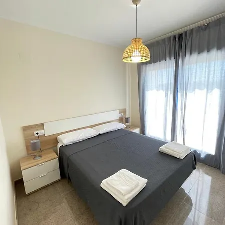 Apartment 4 Personas, Amplias Terrazas Y 2oo Mt De La Playa